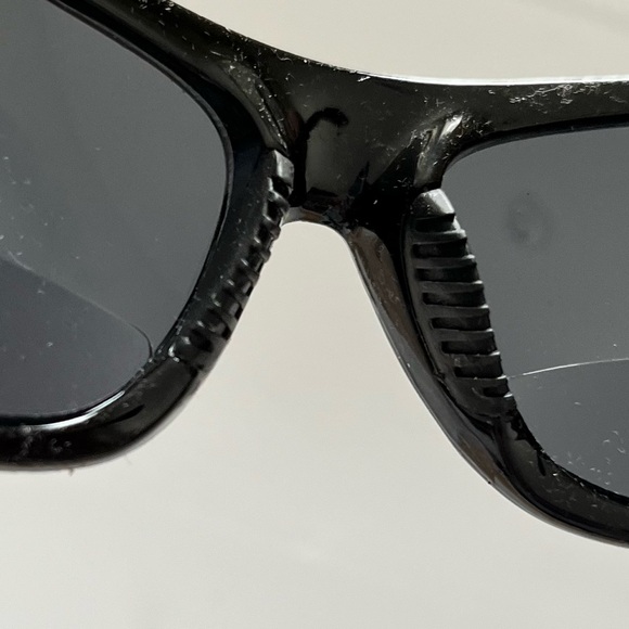 Sunglasses Bifocal Lens Small Insert In Lower Lens With Box UV 400 2.50 - Picture 10 of 16